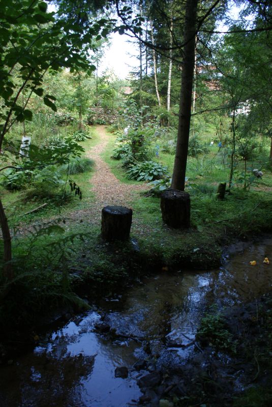 Hostaallee